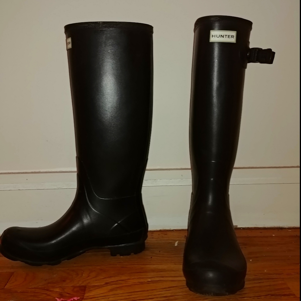 WOMEN HUNTER BOOTS TALL W/ BOX